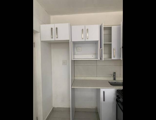 1 BEDROOM PROPERTY TO RENT IN BRYANSTON